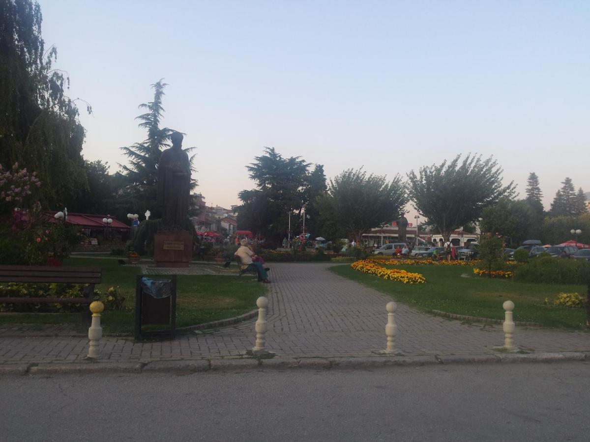 Guest House Ginek Охрид Екстер'єр фото